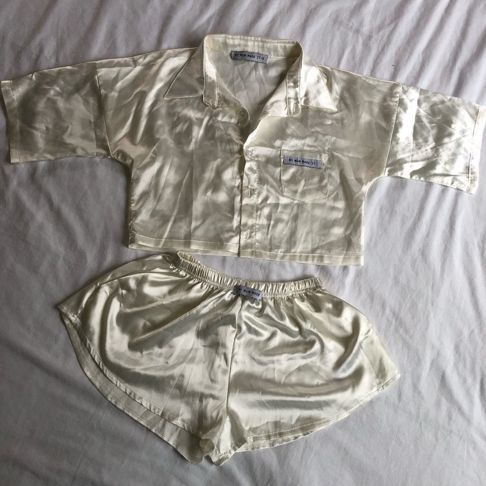 My mum made it silk short set